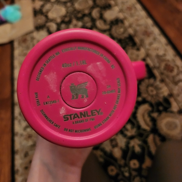Stanley Pink Tumbler with Handle - Picture 4 of 4